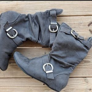 Gray mid Calf Suede Silver Buckle Bootd Booties 8
